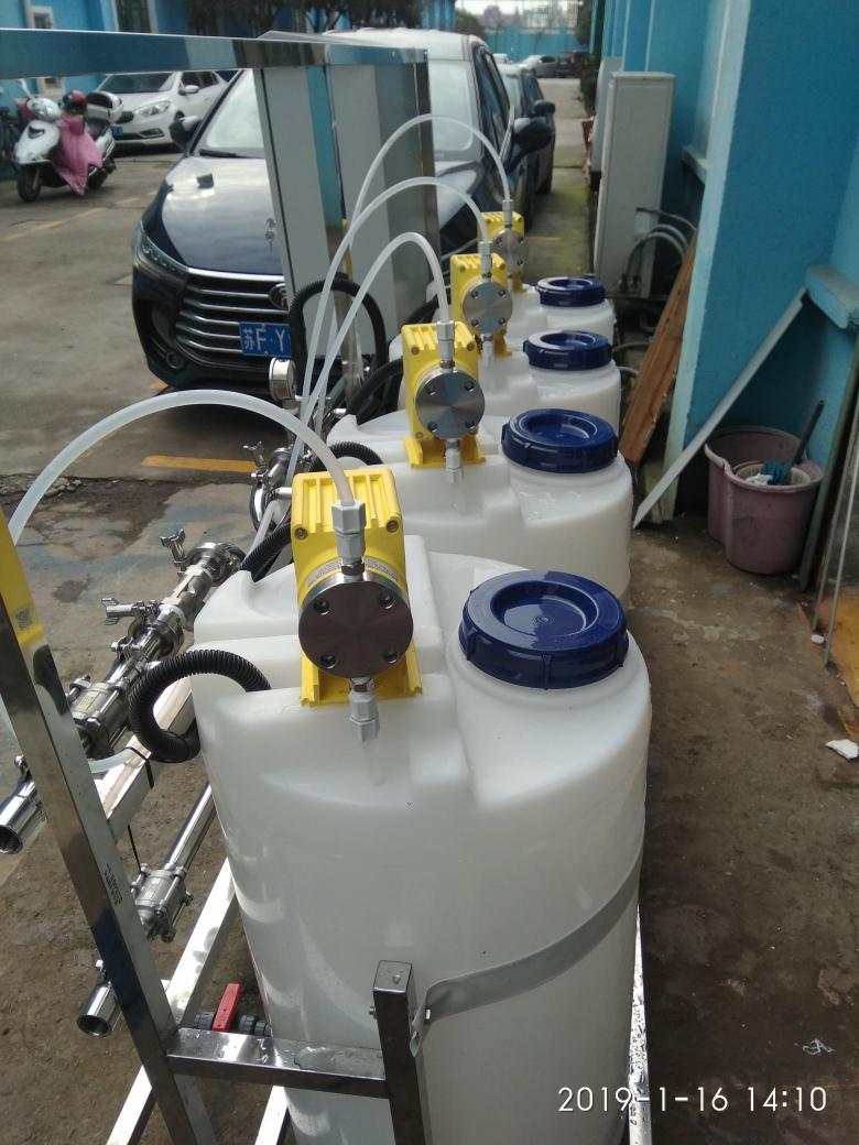 不銹鋼循環(huán)水管道加藥設備