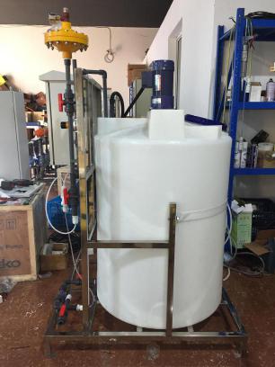 單桶兩泵加藥設(shè)備