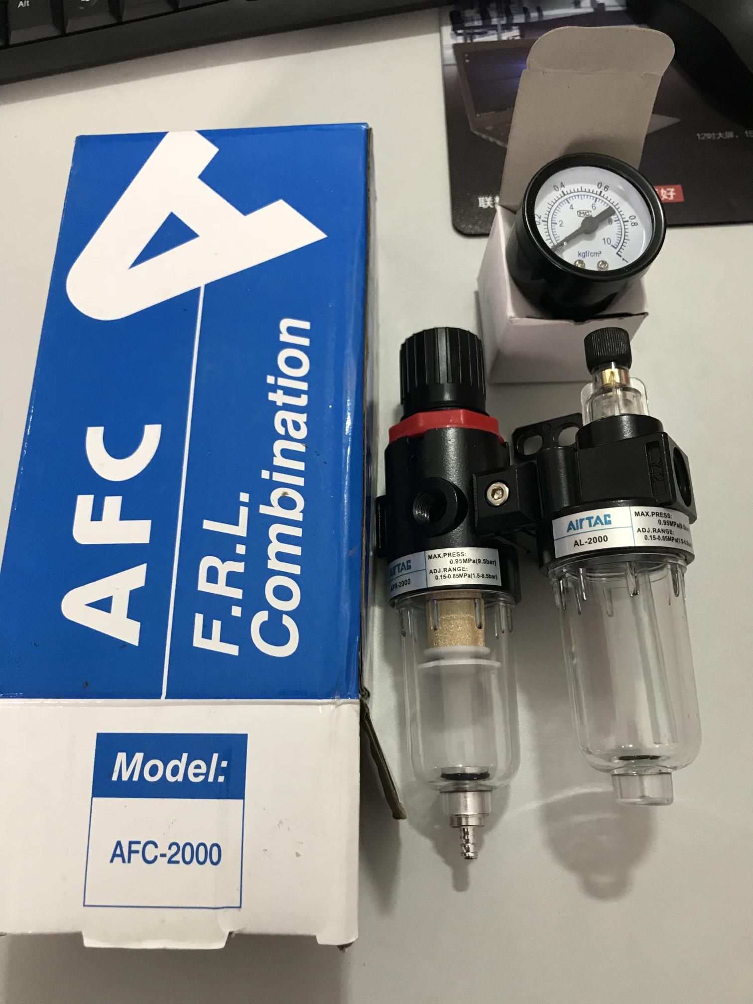 過濾空氣中的雜質(zhì)，調(diào)節(jié)氣源壓力，控制泵的流量