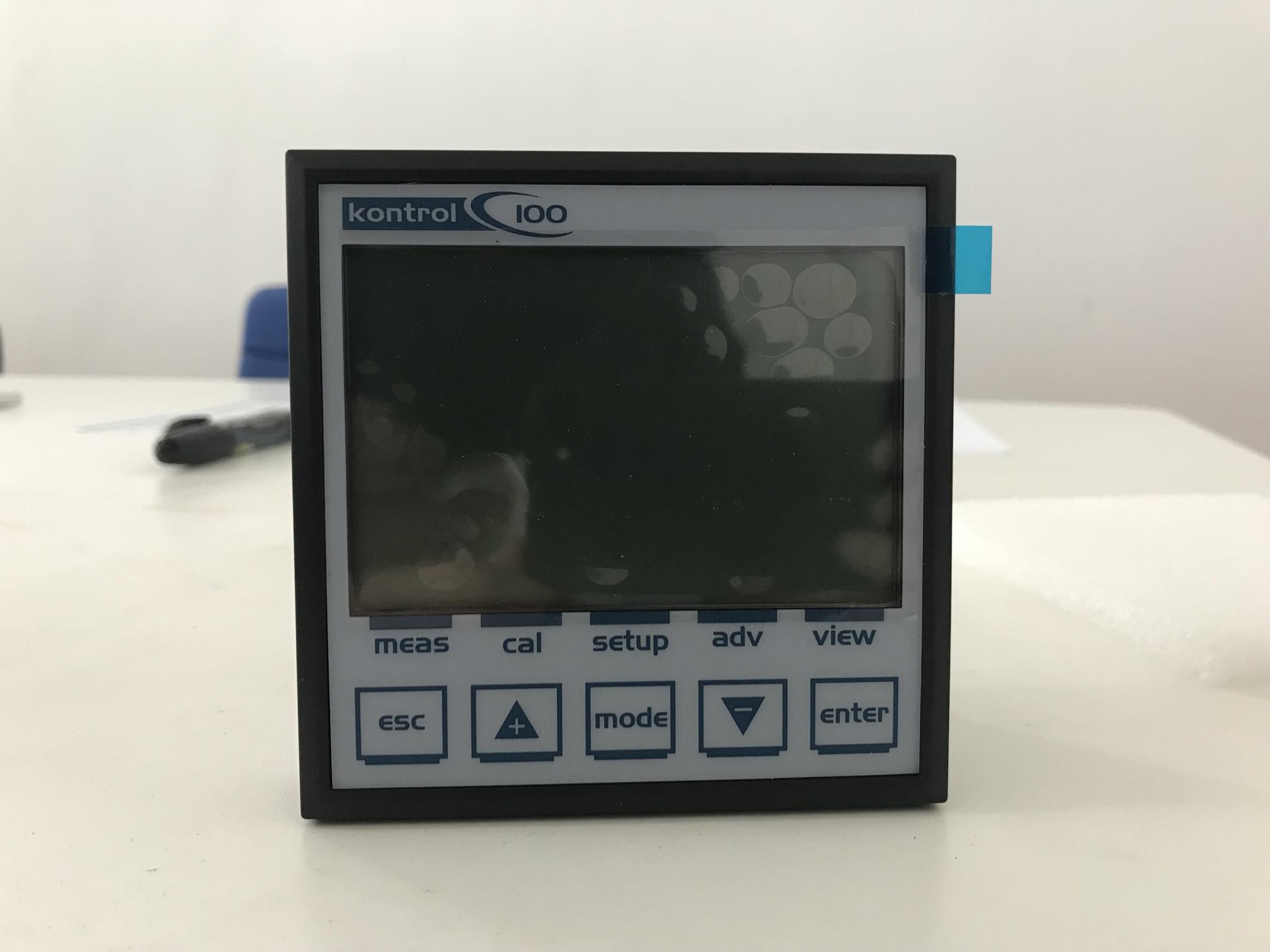 主板：圖像顯示128×64黑白，電源100-240Vac，50/60Hz，5W  外殼：尺寸144×144×42mm            材質(zhì)ABS  防護等級IP65            兩路繼電器輸出，自動控制計量泵            兩路4-20mA電流輸出，數(shù)據(jù)可連接無線遠程            MODBUS RTU通訊協(xié)議 RS485 數(shù)據(jù)可上傳、無線遠程傳輸